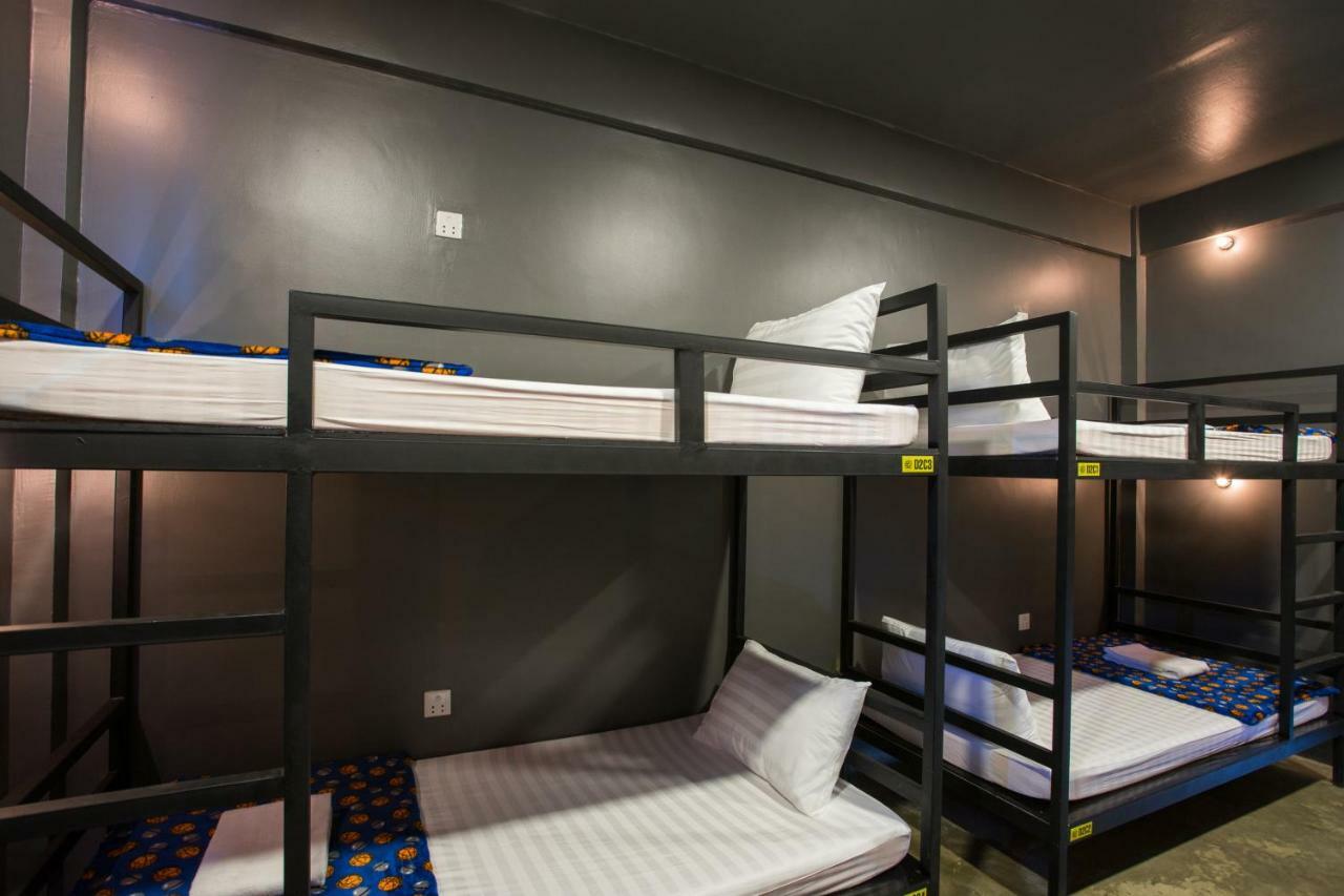 White Rabbit Hostel Siem Reap (Adults Only) Dış mekan fotoğraf